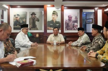 LDII-Bertemu-Menhan-Bicarakan-Penguatan-Ekonomi-dan-Pancasila-750x375